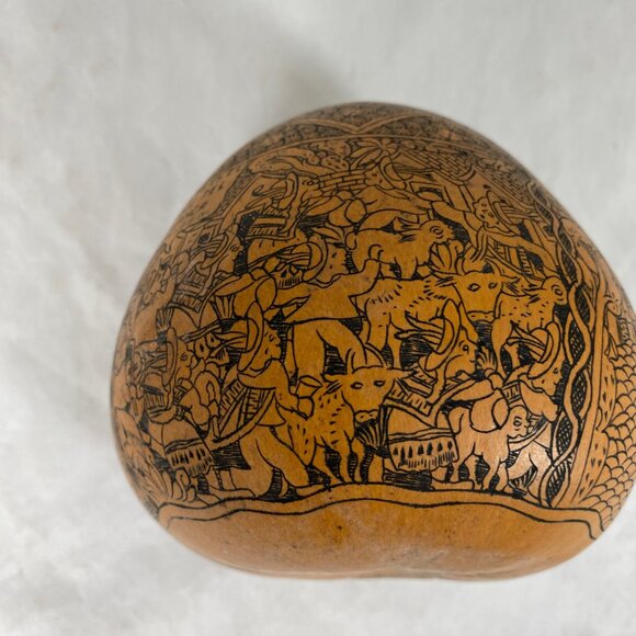 Vintage Hand Carved Peruvian Gourd Folk Art Rattle - Picture 9 of 14
